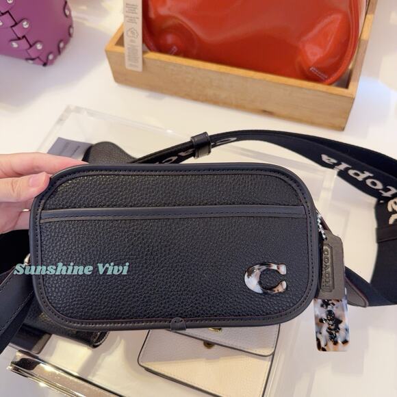 NWT Coach Crossbody Belt Bag In Coachtopia Leather Black CK114 - Picture 1 of 16